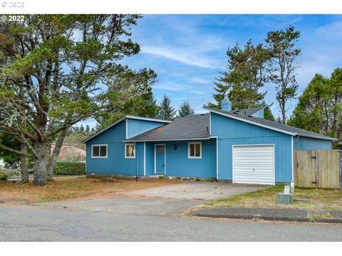 1030 SE Ball Blvd, Waldport, OR 97394