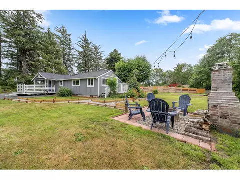 1651 SW Juniper Ave, Warrenton, OR 97146