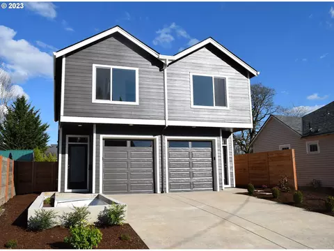 512 N Garfield St #1, Newberg, OR 97132
