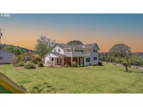 3385 Roaming Horse Ln, Turner, OR 97392