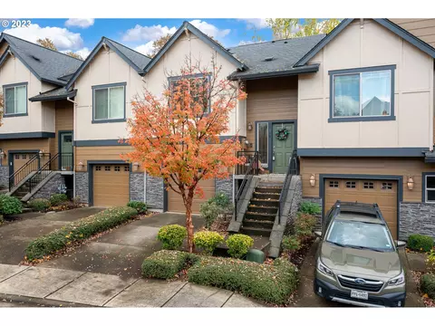 11490 SE Aquila St, Happy Valley, OR 97086