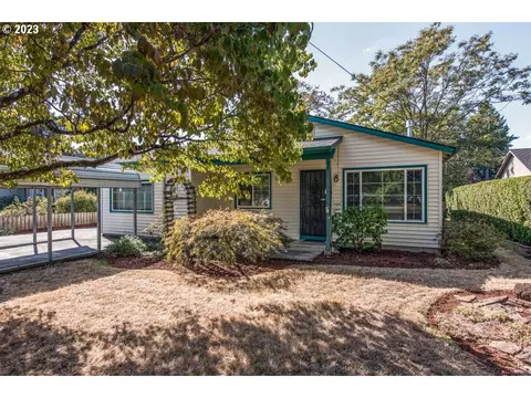 10133 SE 70th Ave, Milwaukie, OR 97222