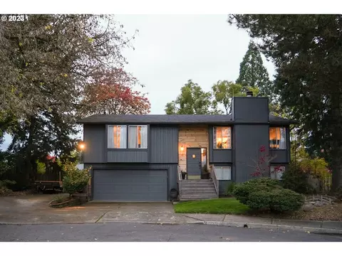 17215 NW Valsetz Ct, Beaverton, OR 97006