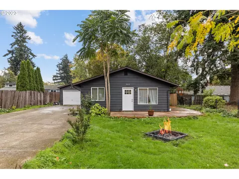 305 NW 68th St, Vancouver, WA 98665