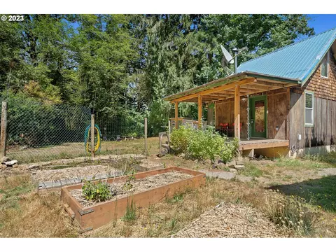 28095 Trask River Rd, Tillamook, OR 97141