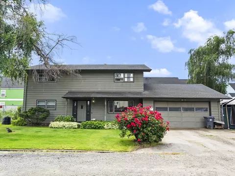 2410 Fisher Rd, Salem, OR 97305