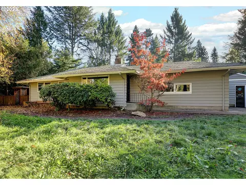 6714 SW 62nd Pl, Portland, OR 97219
