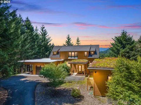 275 Mohawk Ln, Amboy, WA 98601