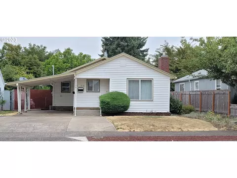 1106 J St, Springfield, OR 97477
