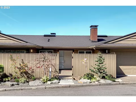 1325 SW Myrtle Dr, Portland, OR 97201