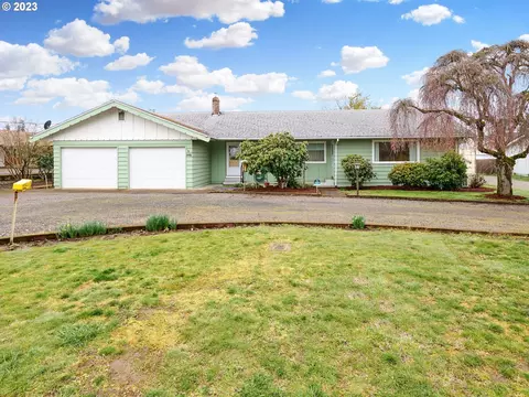 146 Fenton Ave, Molalla, OR 97038
