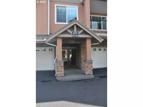 675 NW Falling Waters Ln #301, Portland, OR 97229