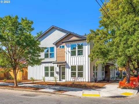 9890 N Syracuse St, Portland, OR 97203