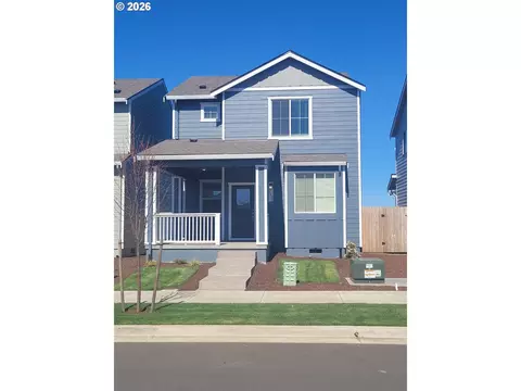 1175 Parkside Ave, Woodburn, OR 97071