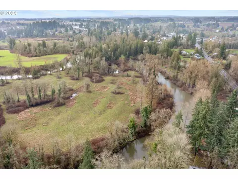 21788 Highway 99e, Aurora, OR 97002