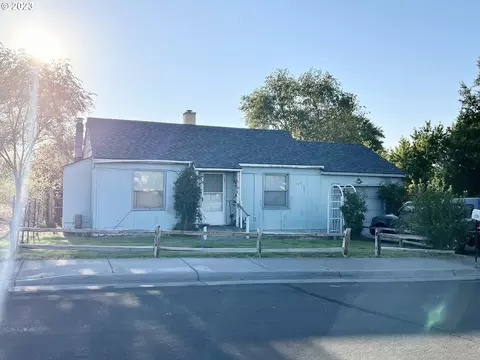 535 E Reeder Dr, Hermiston, OR 97838