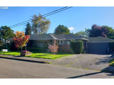 470 SW Chapman St, Sheridan, OR 97378