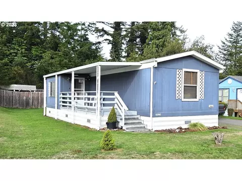2980 Leaf Ter, Coos Bay, OR 97420