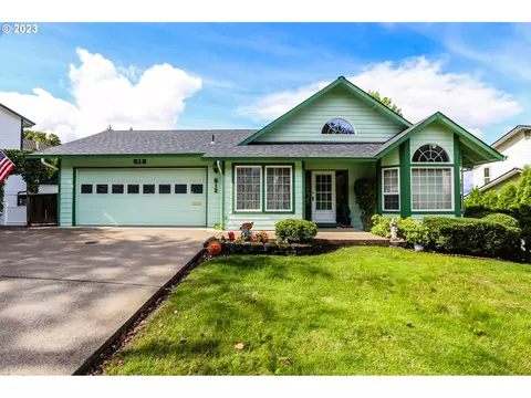 812 Prescott Ln, Springfield, OR 97477