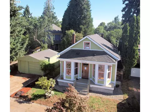 6634 NE Durham Ave, Portland, OR 97211