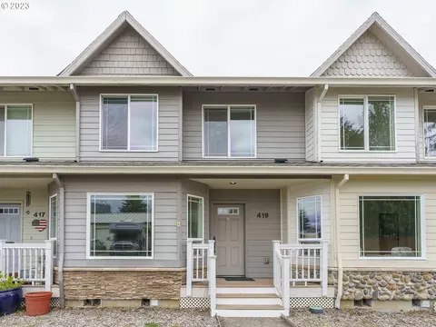 419 Harris Ln, Oregon City, OR 97045