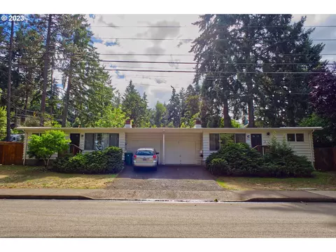 688690 E 40th Ave, Eugene, OR 97405