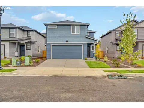 1615 W 14th St, La Center, WA 98629
