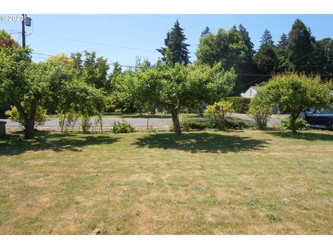 Lynn Ln, Eugene, OR 97404