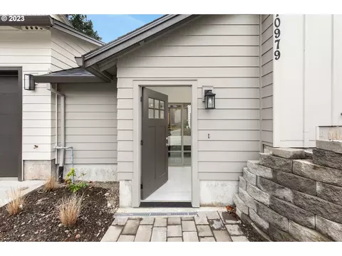 10979 SE 129th Ave, Happy Valley, OR 97086