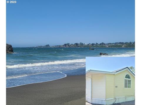 16219 Lower Harbor Rd # P11, Brookings, OR 97415
