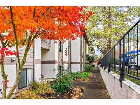 3148 SE Lake Rd # 15, Milwaukie, OR 97222