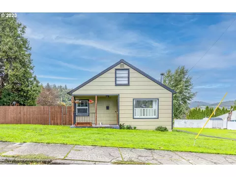 1037 SE Rice Ave, Roseburg, OR 97470