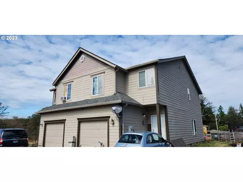 457 N 2nd St, Saint Helens, OR 97051