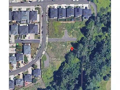 16910 SE Sasha Ln #12, Damascus, OR 97089