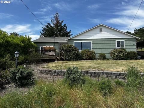 664 NE Knoll Ave, Roseburg, OR 97470