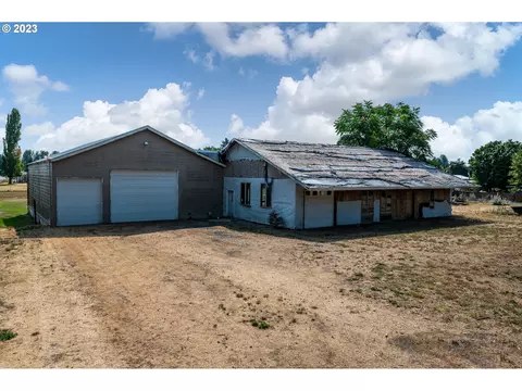 52530 Bird Rd, Scappoose, OR 97056