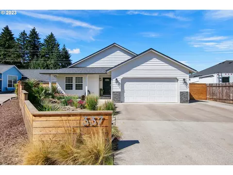 337 Camrin Loop, Creswell, OR 97426