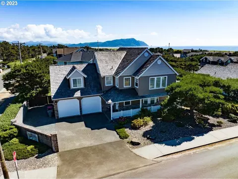 287 10th Ave, Gearhart, OR 97138