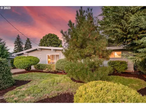5056 Elizabeth St N, Keizer, OR 97303