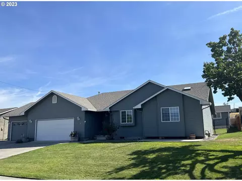 329 Monroe St, Umatilla, OR 97882