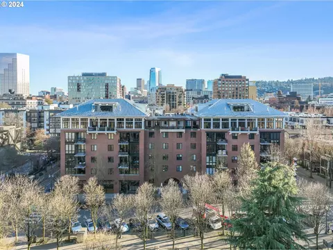 726 NW 11th Ave #308, Portland, OR 97209