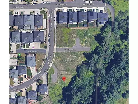 16484 SE Siri Loop #13, Damascus, OR 97089