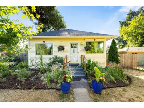 3500 Z St, Vancouver, WA 98663