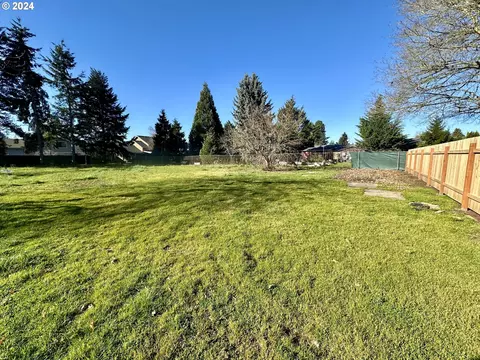2076 W Irwin Lot 2 Way, Eugene, OR 97402