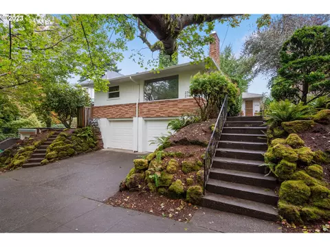 2744 SE 31st Ave, Portland, OR 97202