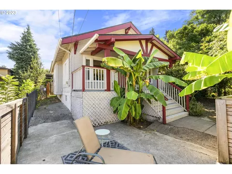 3702 SE 32nd Ave, Portland, OR 97202