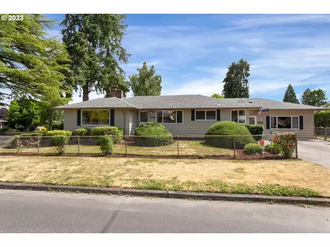 2718 15th Ave, Forest Grove, OR 97116