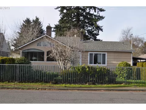 3671 SE 86th Ave, Portland, OR 97266