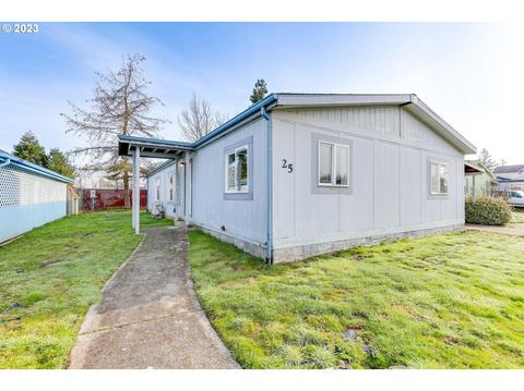 10698 Cone St NE #25, Donald, OR 97020