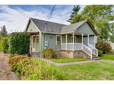 68 W 2nd St, Lowell, OR 97452